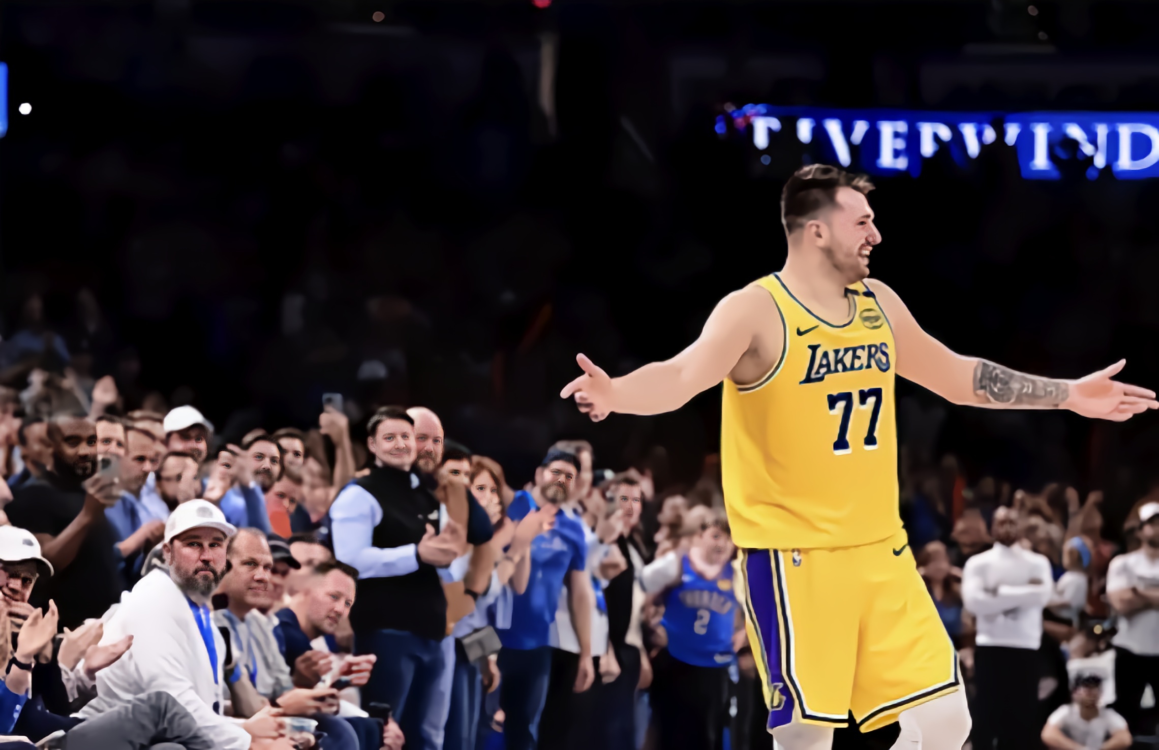 开云体育登录关于关键时刻NBA季后赛焦点战；罗马扳平良机；球迷炸锅；控场能力受关注的信息