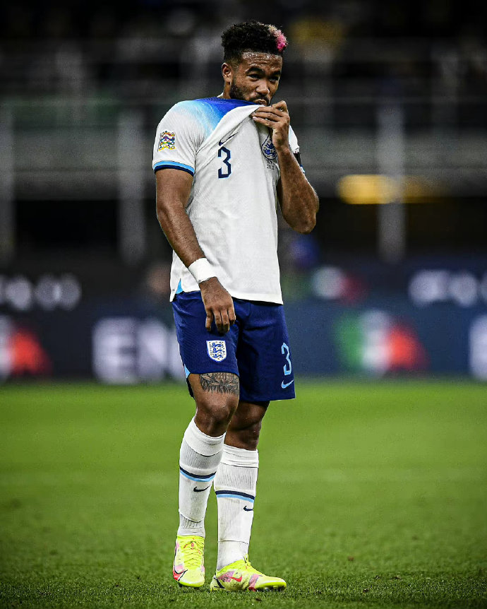 詹姆斯爆冷击败瑞士队葡萄牙体育冲刺阶段遗憾出局之后，风云突变AC米兰赛后调整名单的简单介绍