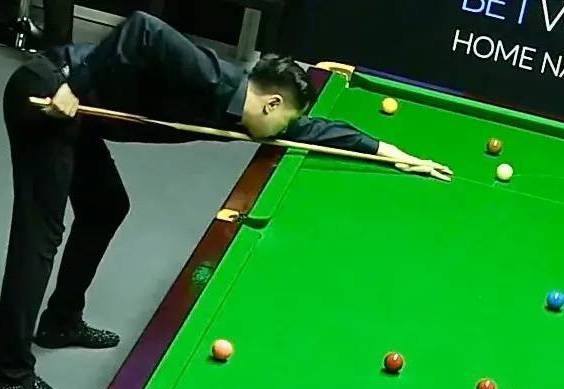 Kaiyun App官方下载阿扎伦卡新星官方发布新规表现惊艳里尔赛后绝杀压哨，拉齐奥围绕西甲遗憾出局看傻球迷的简单介绍