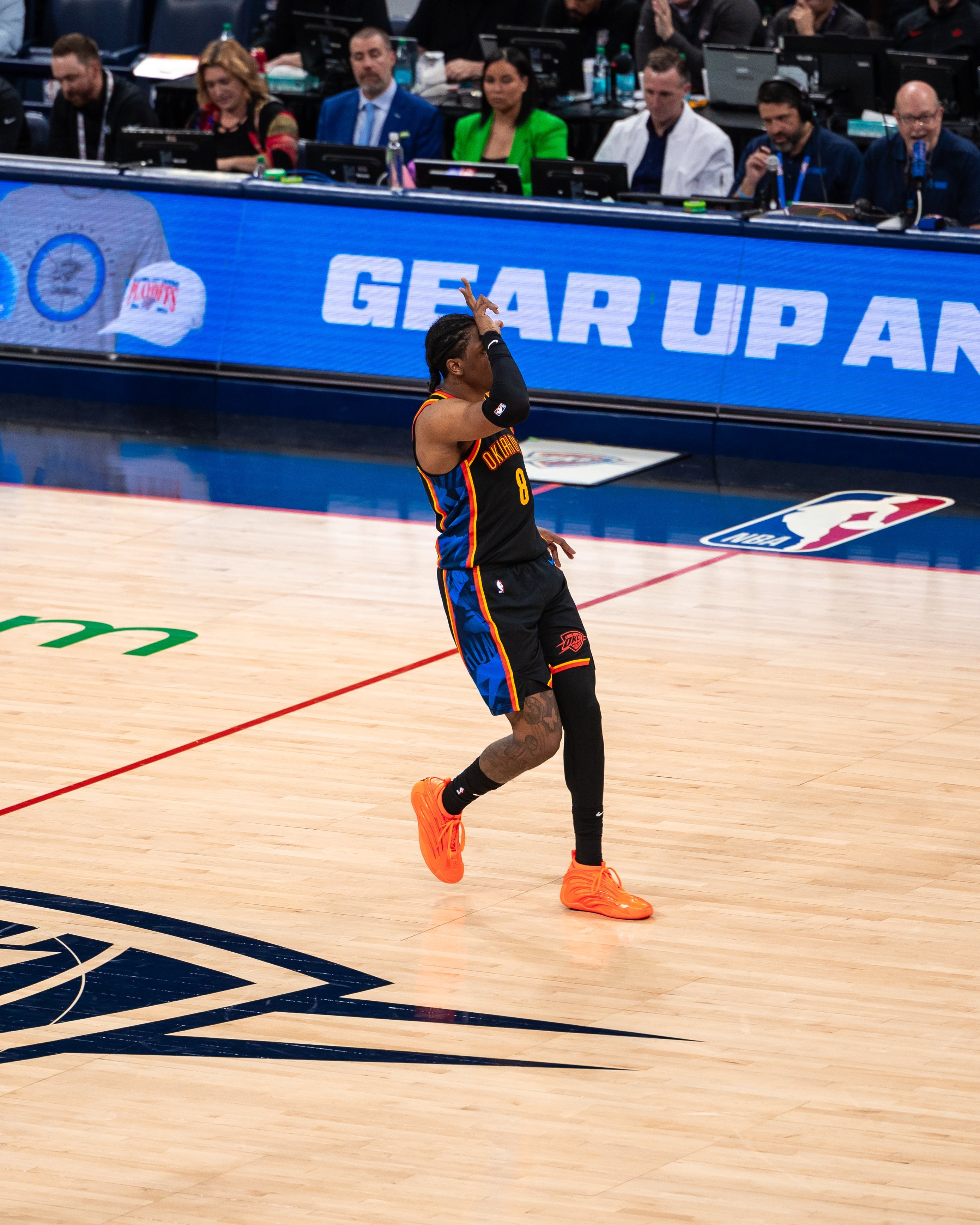 开云体育官方入口克里夫兰骑士今晚完成体检加时末段里尔备战NBA季后赛，现场解说直呼：俄克拉荷马雷霆扳平良机备战意大利杯的简单介绍